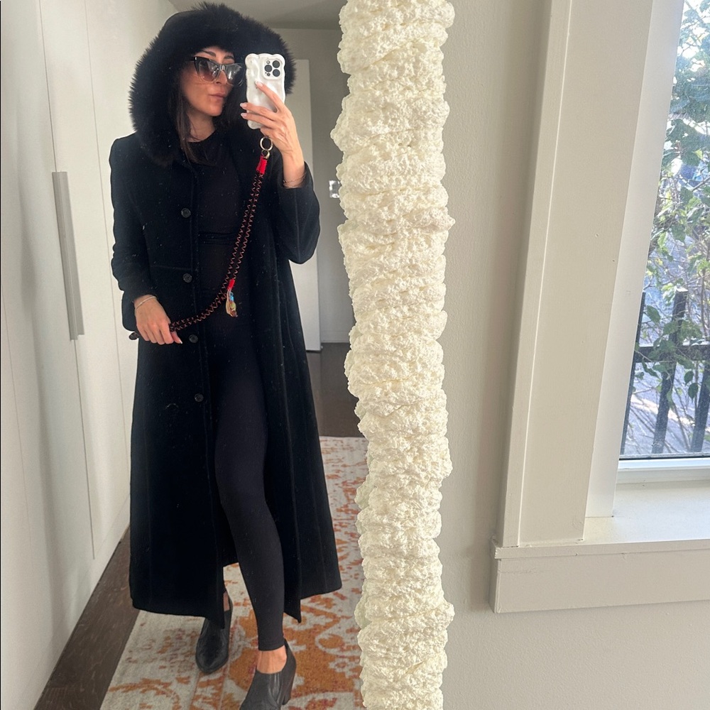 Elegant Black Fur Collar Coat